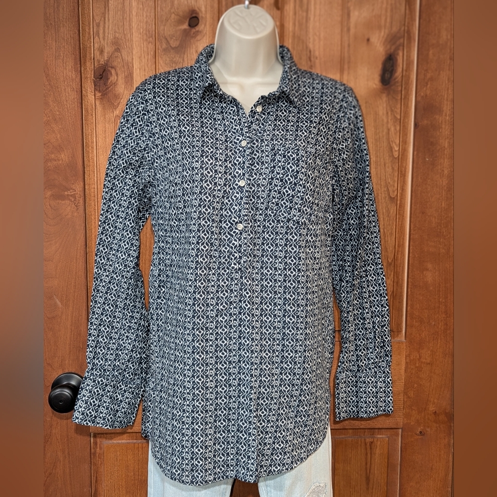 Merona Navy and White‎ Button Down Shirt